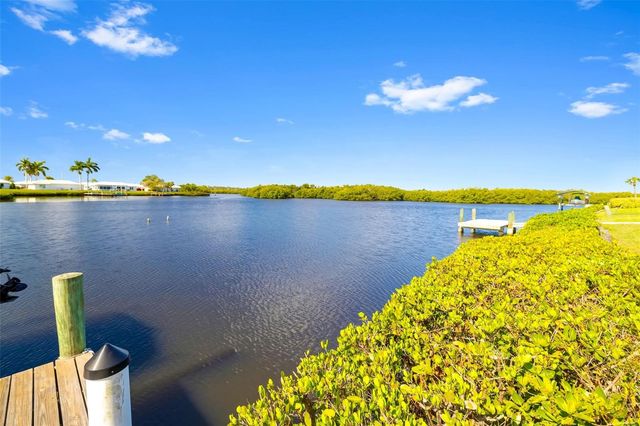 3910 JOYCE DRIVE, Bradenton, FL 34208