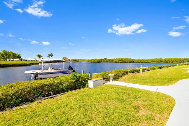 3910 JOYCE DRIVE, Bradenton, FL 34208