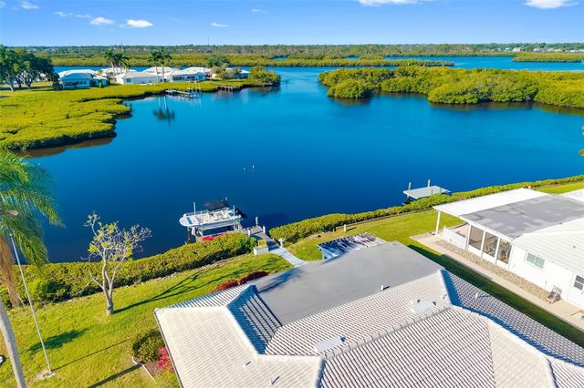 3910 JOYCE DRIVE, Bradenton, FL 34208