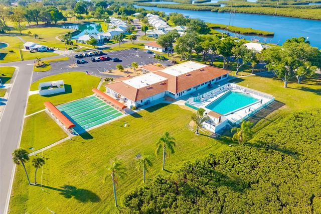 3910 JOYCE DRIVE, Bradenton, FL 34208