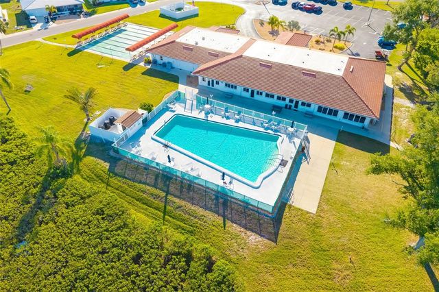 3910 JOYCE DRIVE, Bradenton, FL 34208