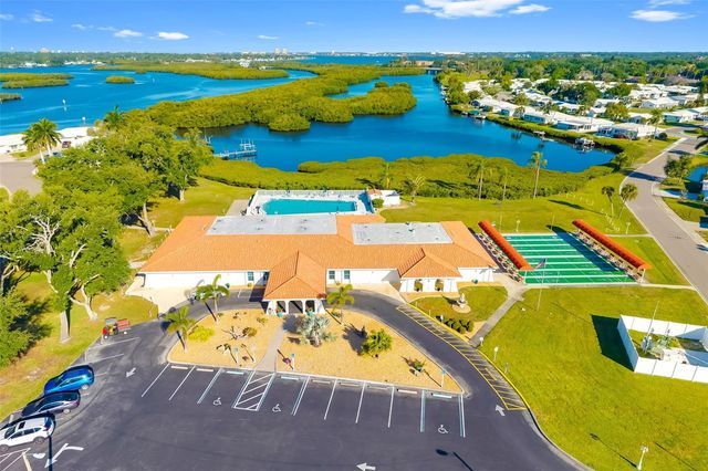 3910 JOYCE DRIVE, Bradenton, FL 34208