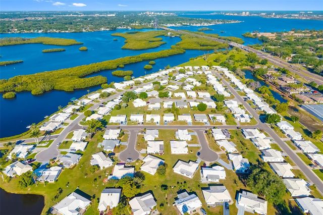 3910 JOYCE DRIVE, Bradenton, FL 34208