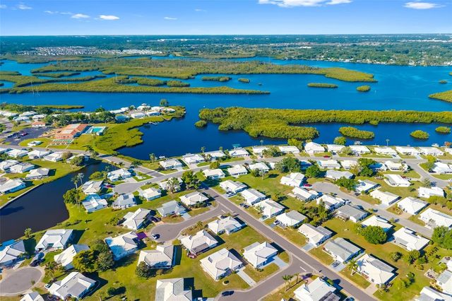 3910 JOYCE DRIVE, Bradenton, FL 34208