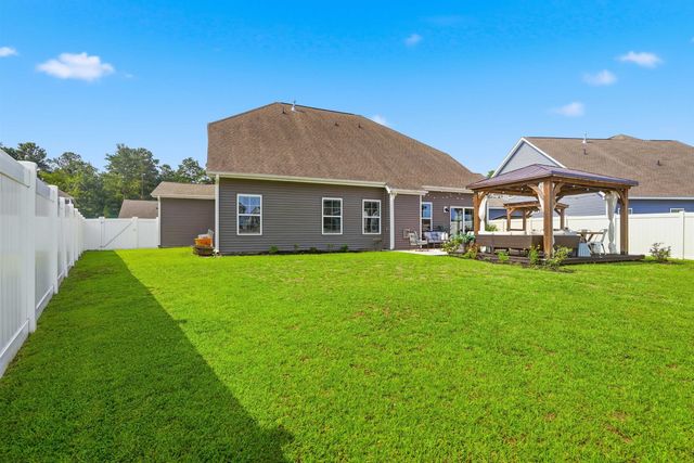 5196 Country Pine Dr., Myrtle Beach, SC 29579