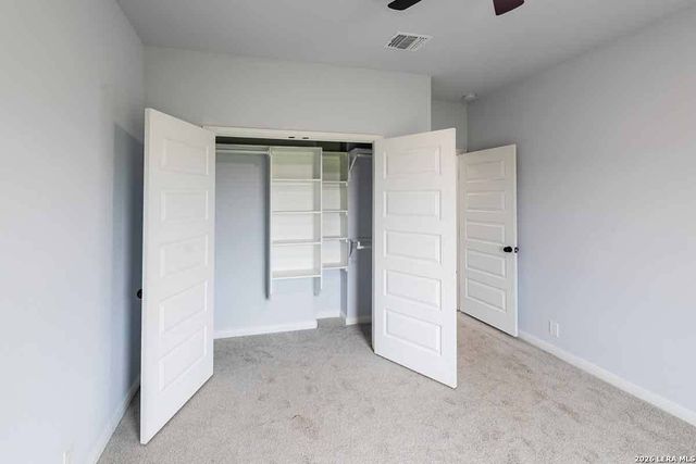 105 Merion Lane, La Vernia, TX 78121