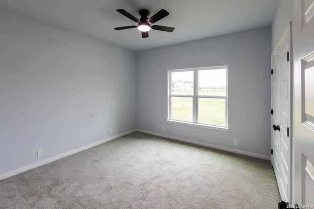 105 Merion Lane, La Vernia, TX 78121