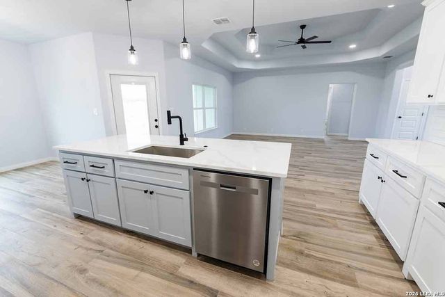 105 Merion Lane, La Vernia, TX 78121
