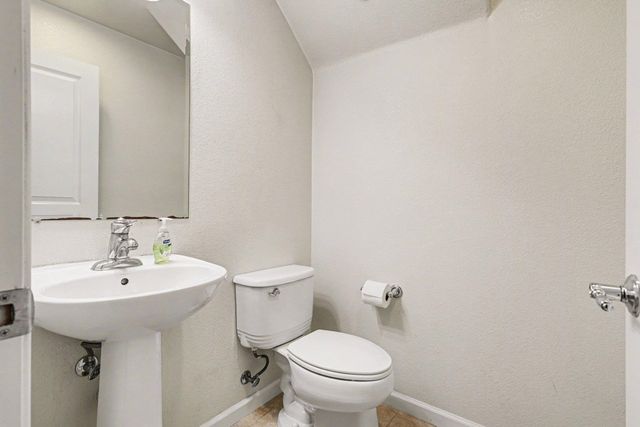 2717 2717 10Th St, San Pablo, CA 94806