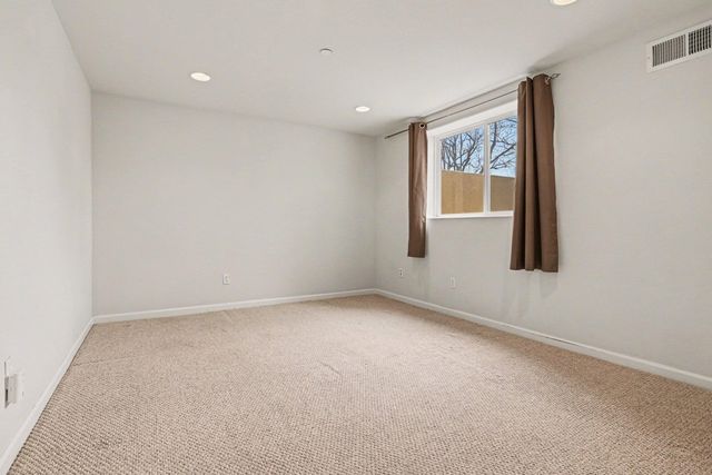 2717 2717 10Th St, San Pablo, CA 94806