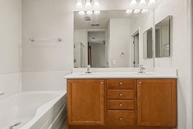 2717 2717 10Th St, San Pablo, CA 94806