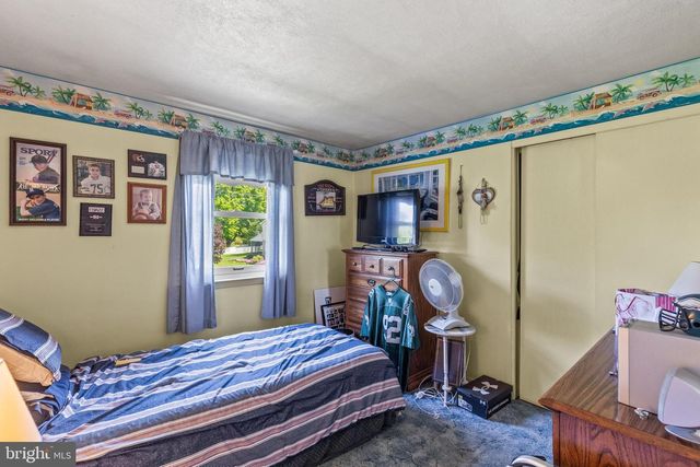 210 MELVALE RD, Dallastown, PA 17313