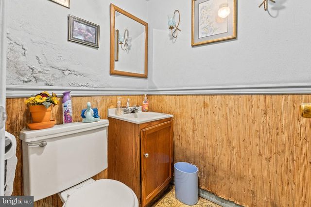 210 MELVALE RD, Dallastown, PA 17313