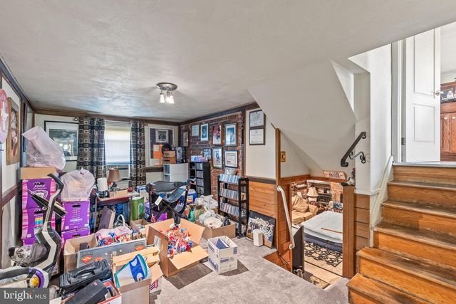 210 MELVALE RD, Dallastown, PA 17313