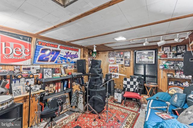 210 MELVALE RD, Dallastown, PA 17313