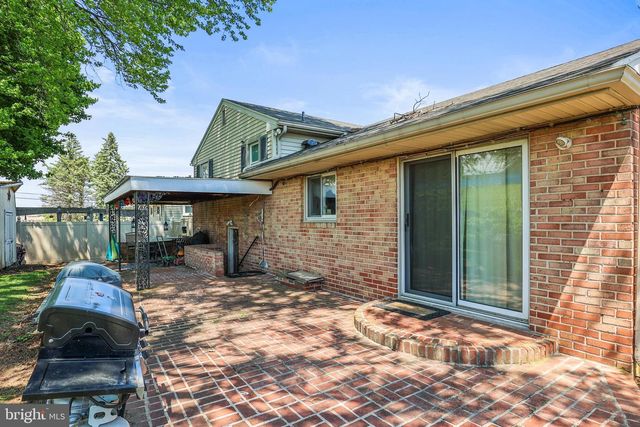 210 MELVALE RD, Dallastown, PA 17313