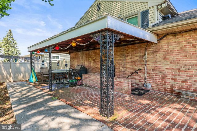 210 MELVALE RD, Dallastown, PA 17313