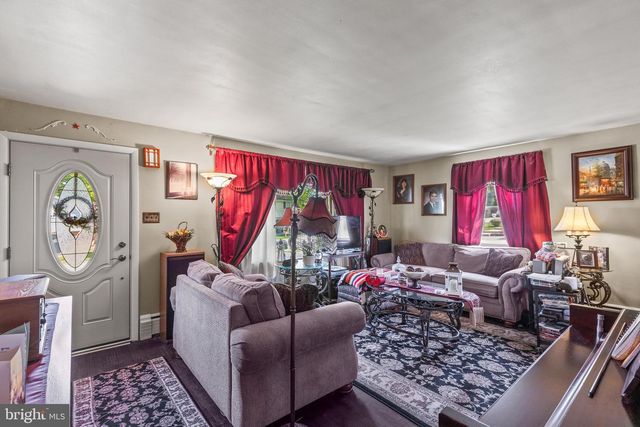210 MELVALE RD, Dallastown, PA 17313