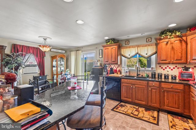 210 MELVALE RD, Dallastown, PA 17313