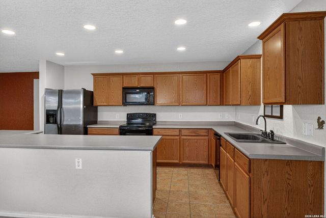 8111 COOPER CORRAL CIR, San Antonio, TX 78255