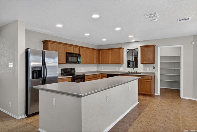 8111 COOPER CORRAL CIR, San Antonio, TX 78255