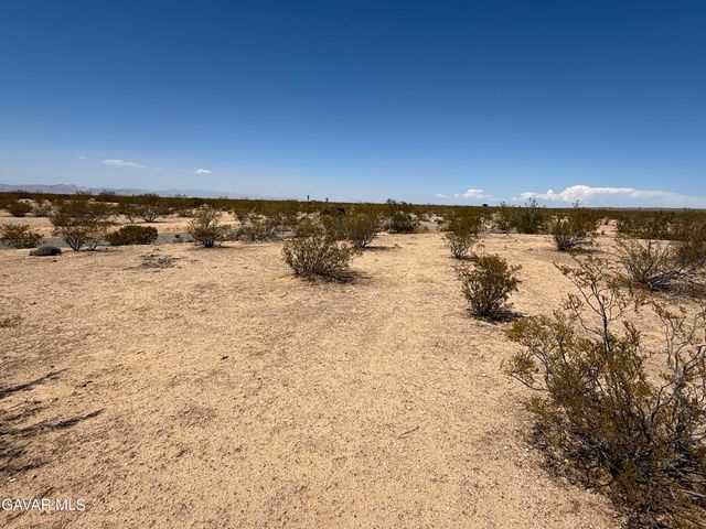 Clarence Court, California City, CA 93505