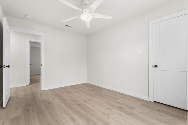 305 S Stillwell Boulevard, Dallas, TX 75211