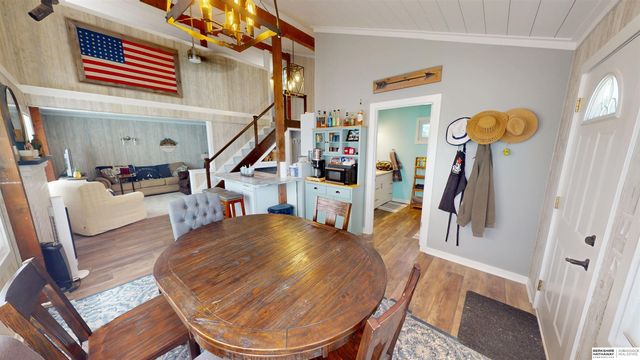 5 Beaver Island Road, Columbus, NE 68601
