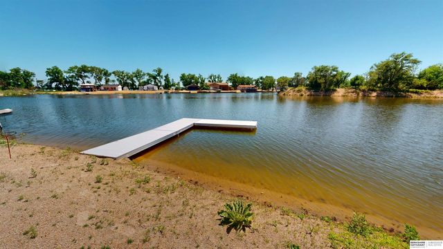 5 Beaver Island Road, Columbus, NE 68601