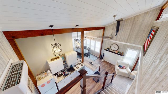 5 Beaver Island Road, Columbus, NE 68601