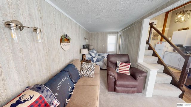 5 Beaver Island Road, Columbus, NE 68601