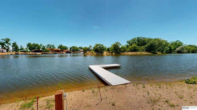 5 Beaver Island Road, Columbus, NE 68601