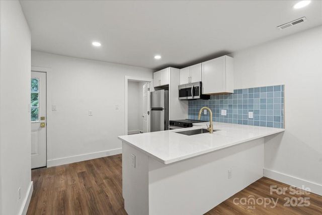 5444 Datha Avenue, Charlotte, NC 28269