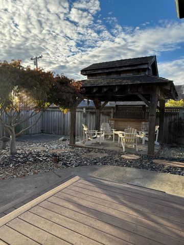 755 12th Street, Fortuna, CA 95540