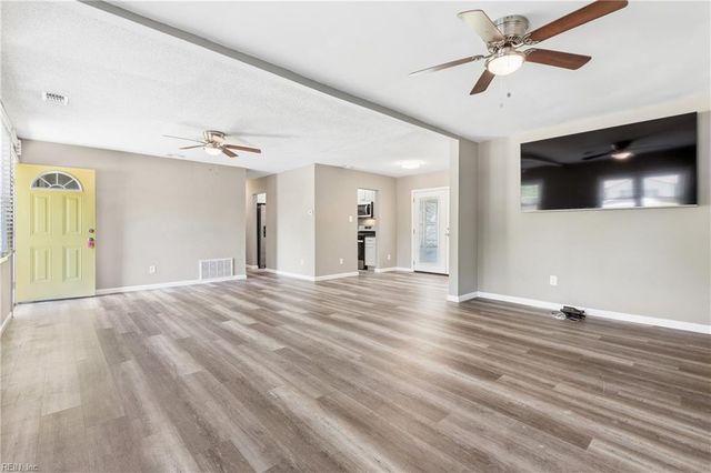 308 Dodge DR, Virginia Beach, VA 23452