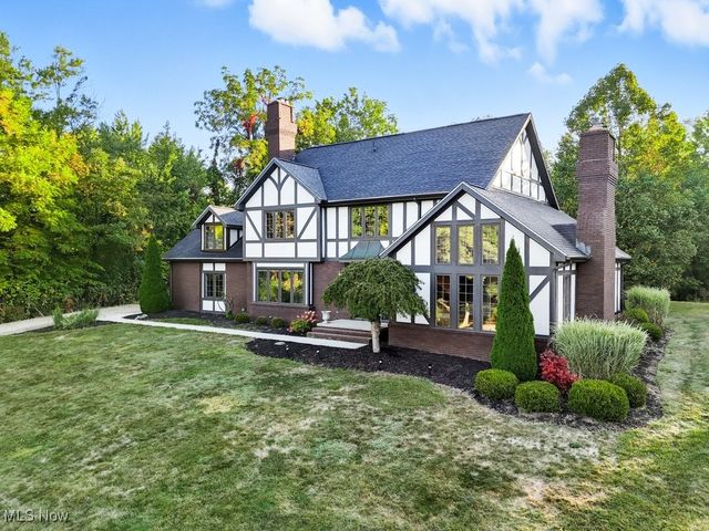 2097 Albertson, Cuyahoga Falls, OH 44223