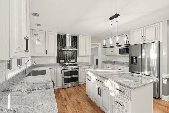 2097 Albertson, Cuyahoga Falls, OH 44223