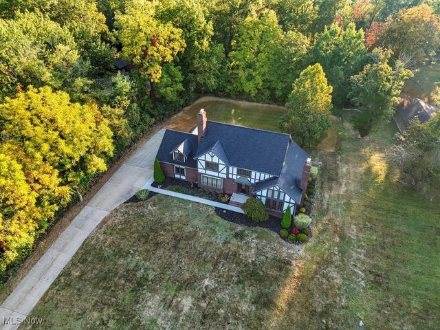 2097 Albertson, Cuyahoga Falls, OH 44223