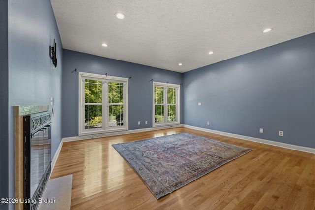 410 Chapparell Dr, Elizabethtown, KY 42701