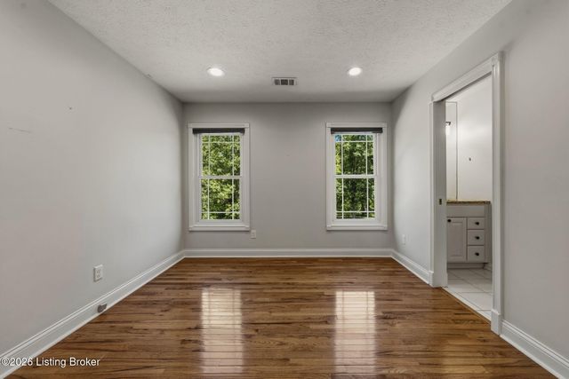 410 Chapparell Dr, Elizabethtown, KY 42701