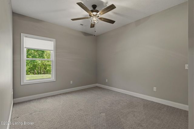410 Chapparell Dr, Elizabethtown, KY 42701