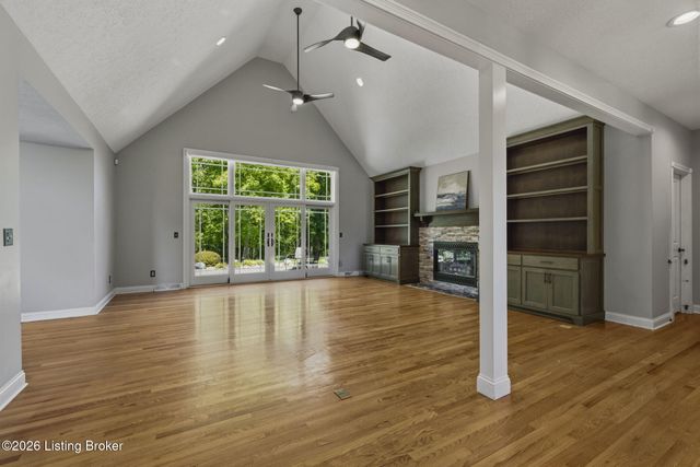 410 Chapparell Dr, Elizabethtown, KY 42701