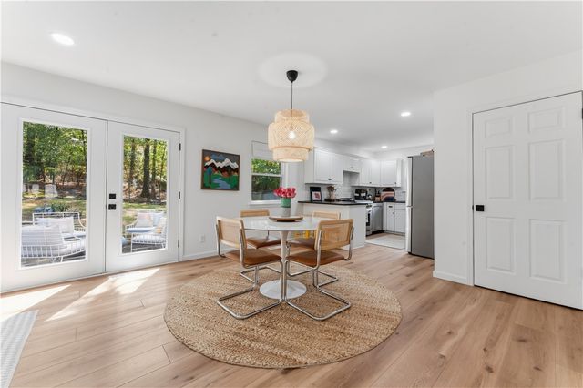 2722 N Stagecoach Drive, Fayetteville, AR 72703