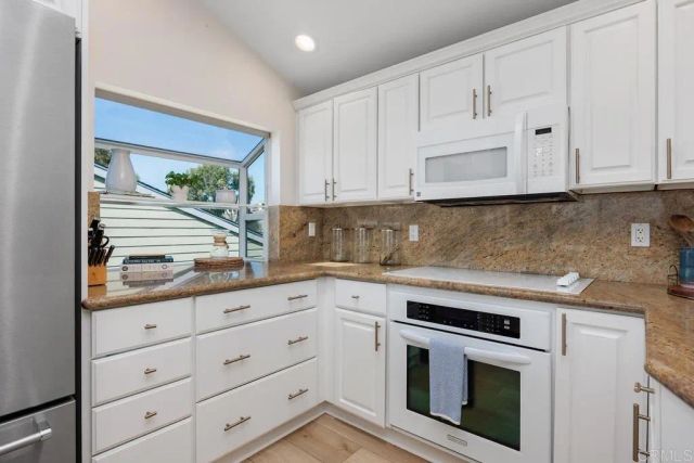 1815 Parliament Rd., Encinitas, CA 92024