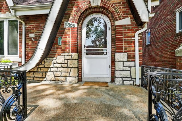 5505 Lisette Avenue, St Louis, MO 63109