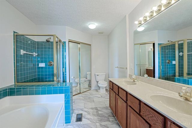 4153 Lakeknoll Drive, Mason, OH 45040