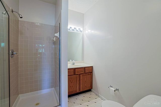 4153 Lakeknoll Drive, Mason, OH 45040