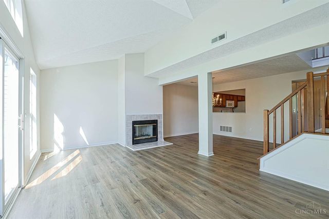 4153 Lakeknoll Drive, Mason, OH 45040