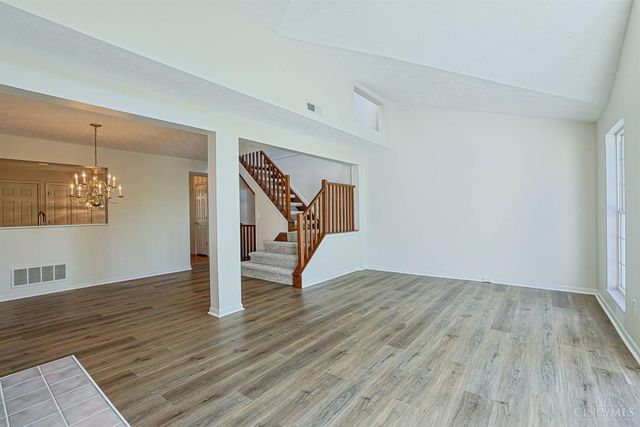 4153 Lakeknoll Drive, Mason, OH 45040