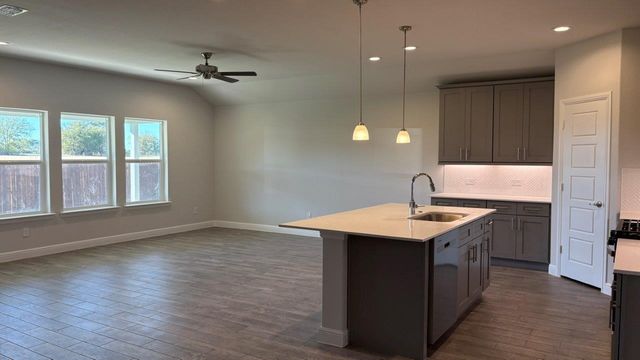 4207 CORNERSTONE Circle, Granbury, TX 76048